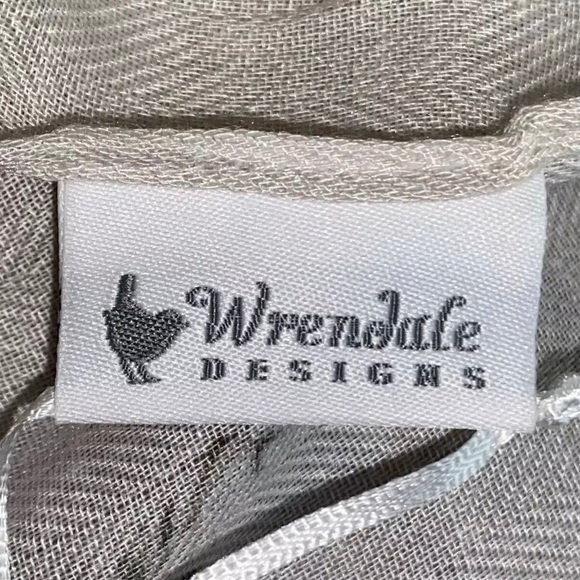 Wrendale Designs by Hannah Dale Wildlife Scarf - Picture 3 of 10